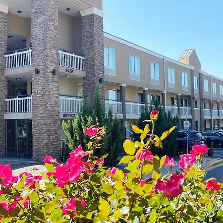 Bposhtels Charlotte Hostel Εξωτερικό φωτογραφία