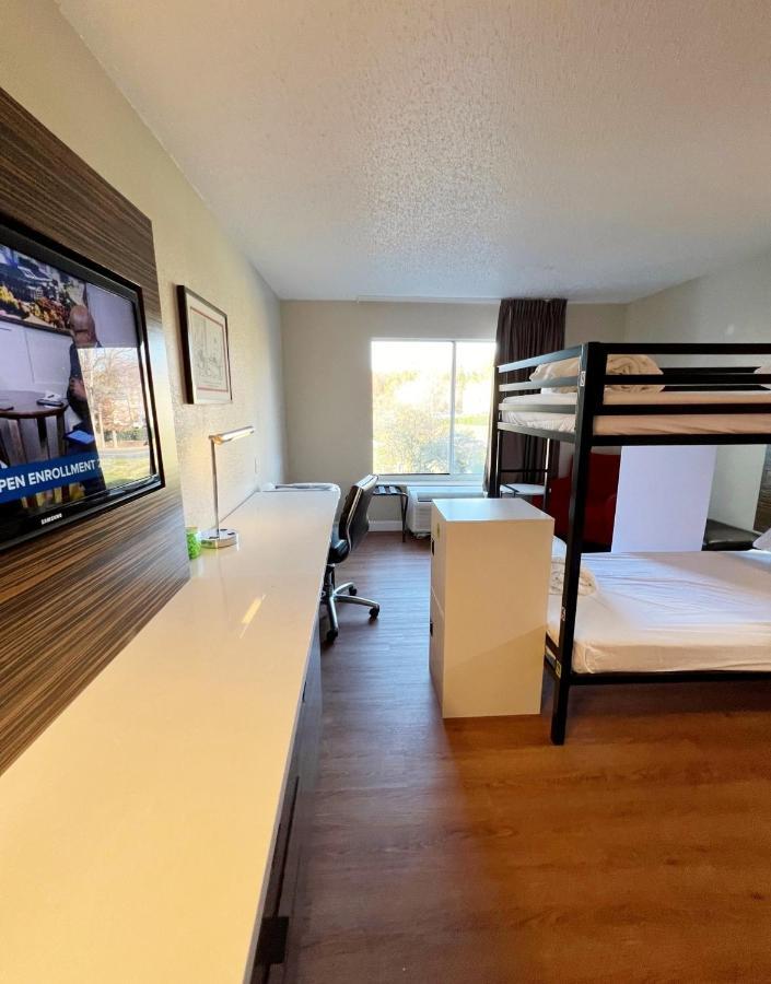 Bposhtels Charlotte Hostel Εξωτερικό φωτογραφία