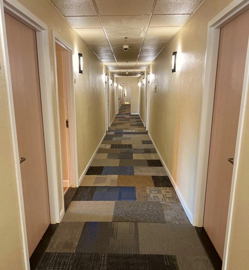 Bposhtels Charlotte Hostel Εξωτερικό φωτογραφία