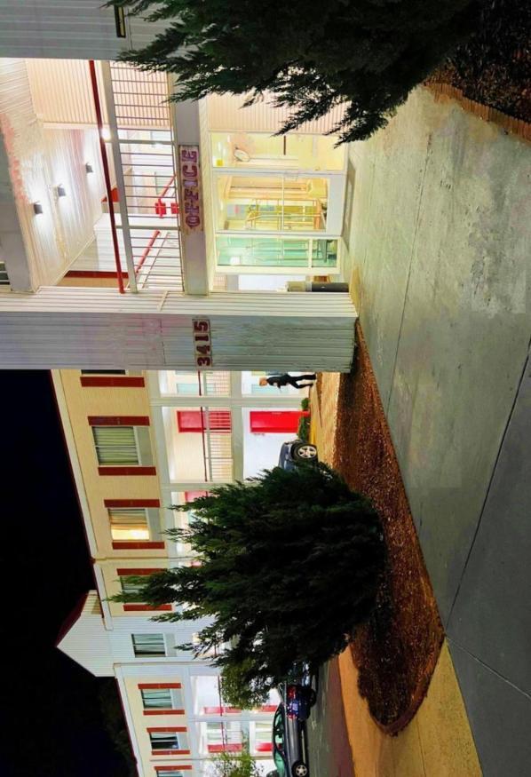 Bposhtels Charlotte Hostel Εξωτερικό φωτογραφία